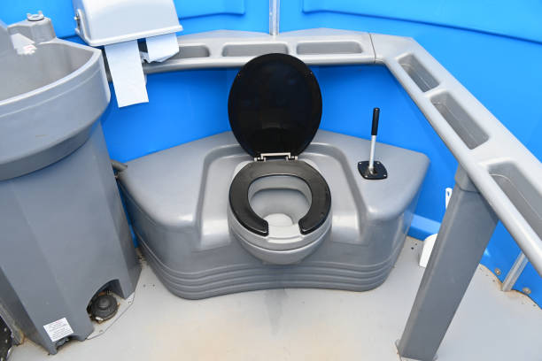 Best Portable restroom trailer rental  in Willard, OH